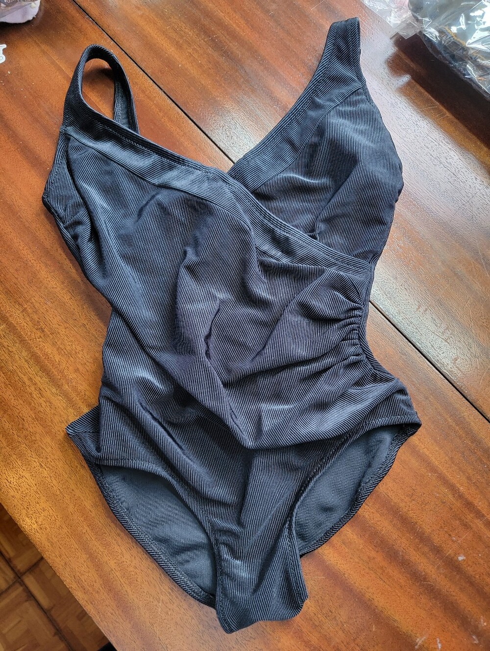 Gottex Black Ribbed Wrap One Piece Swimsuit Size 8 Womens